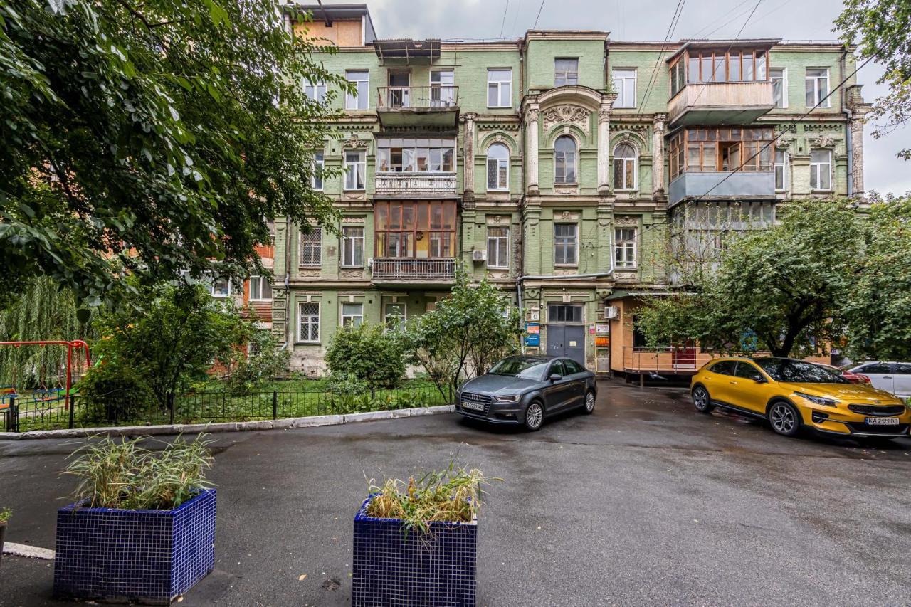 Kyiv Saksahanskoho Apart Hotel Buitenkant foto